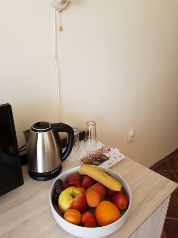 Guesthouse Zanier ネセバル エクステリア 写真