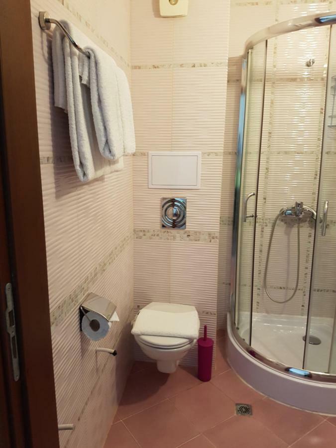 Guesthouse Zanier ネセバル エクステリア 写真