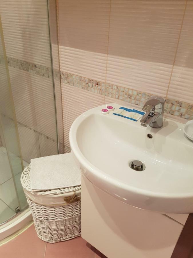 Guesthouse Zanier ネセバル エクステリア 写真